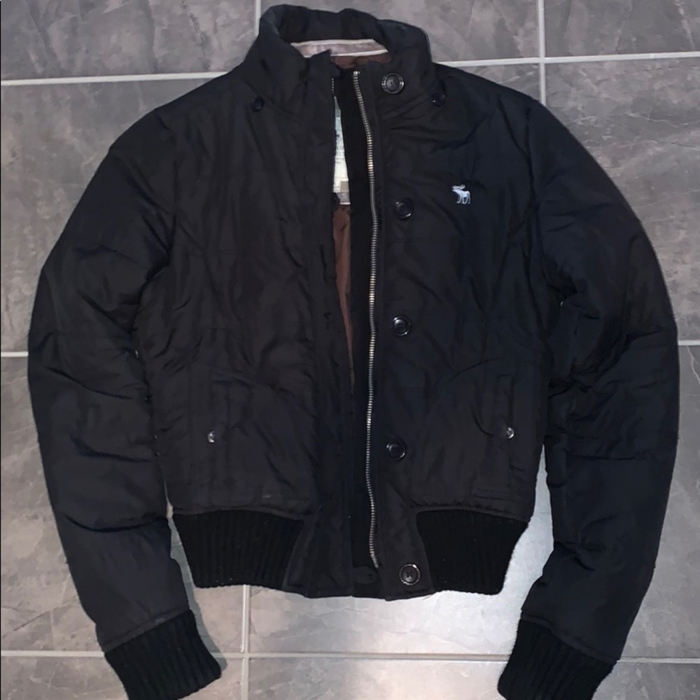 Abercrombie and Fitch black puffer coat s